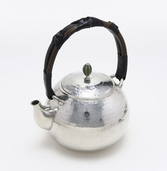 鞠形急須 砂金水晶摘み